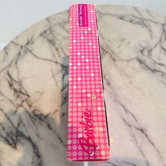 NEW Vintage Y2K BARBIE Rockin' Runway Electronic Fashion Designer Plates Set NIB - Picture 5 of 8